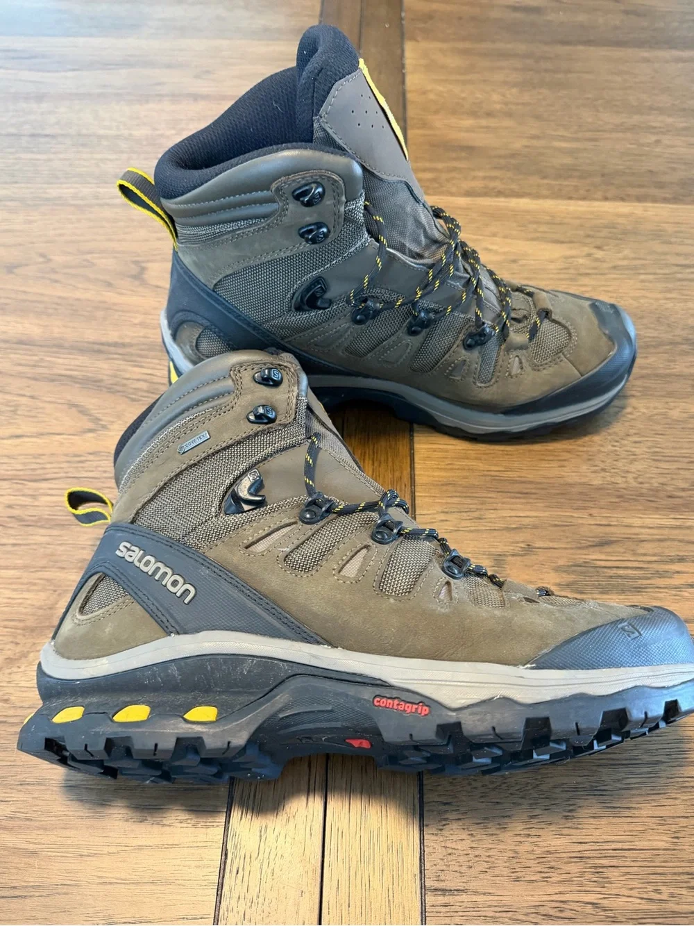 Salomon Men's Brown Hiking Boots with Yellow Accents Goretex